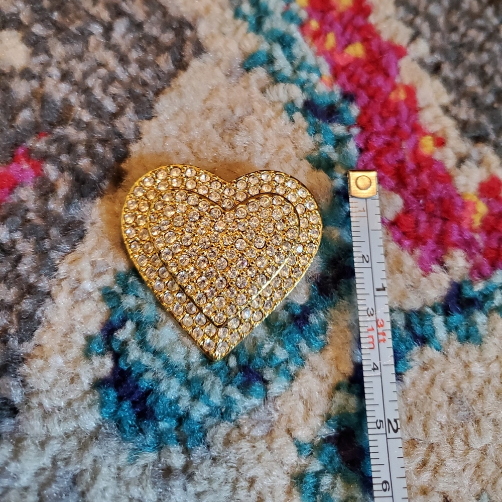 Joan Rivers Heart Brooch - Picture 4 of 5